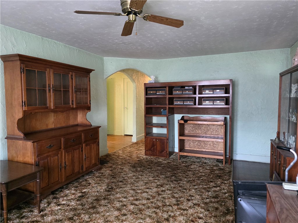 4027 North Constant View Drive Decatur, IL 62526 - Photo 5 of 39
