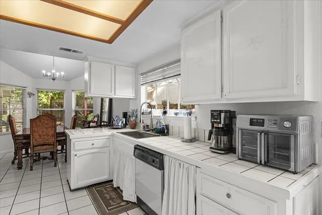 $430,000 | 417 Mid Pines Way, Modesto, CA 95354