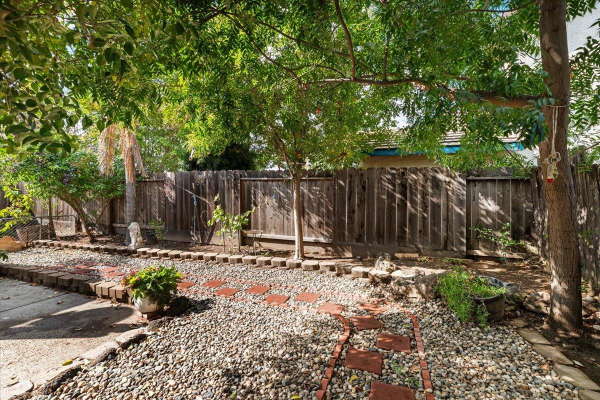 417 Mid Pines Way Modesto, CA 95354 - Photo 36 of 39