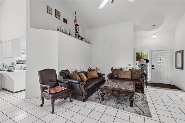 $430,000 | 417 Mid Pines Way, Modesto, CA 95354