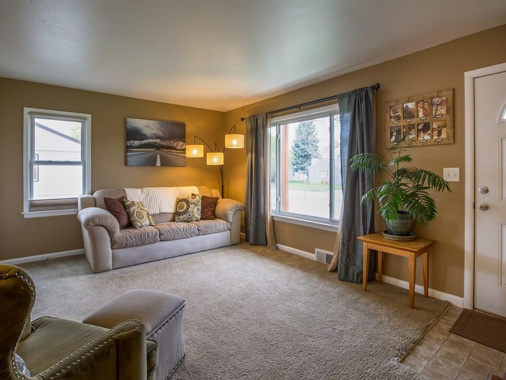 2104 North Bessie Road Spokane Valley, WA 99212 - Photo 4 of 14