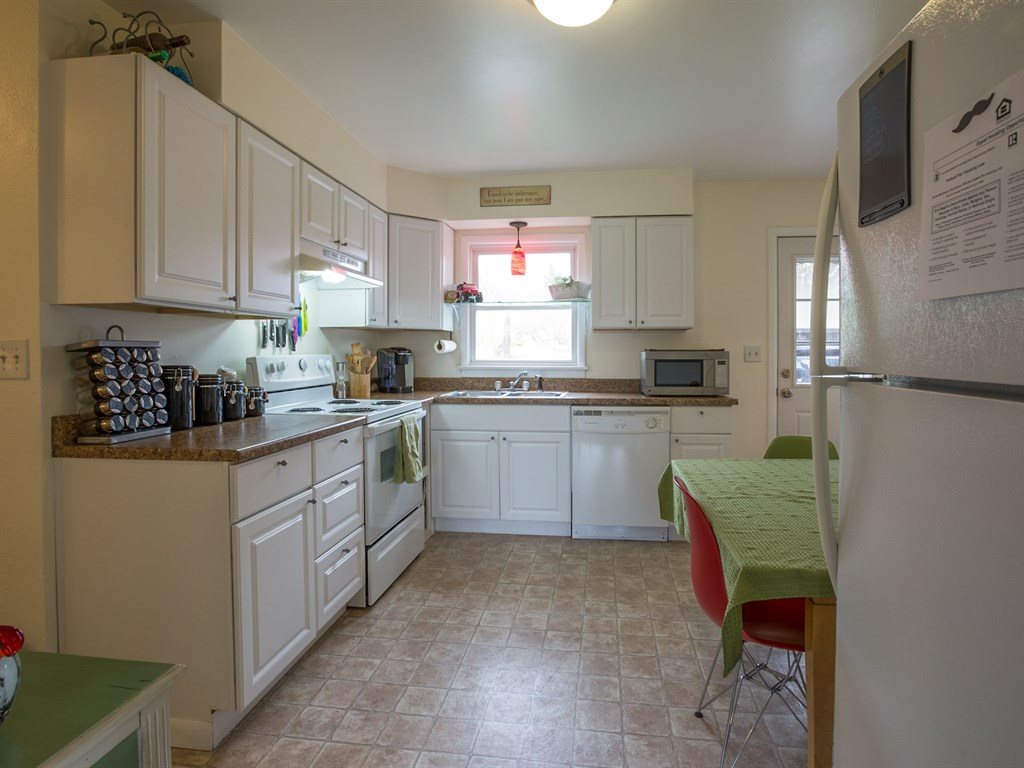 2104 North Bessie Road Spokane Valley, WA 99212 - Photo 5 of 14