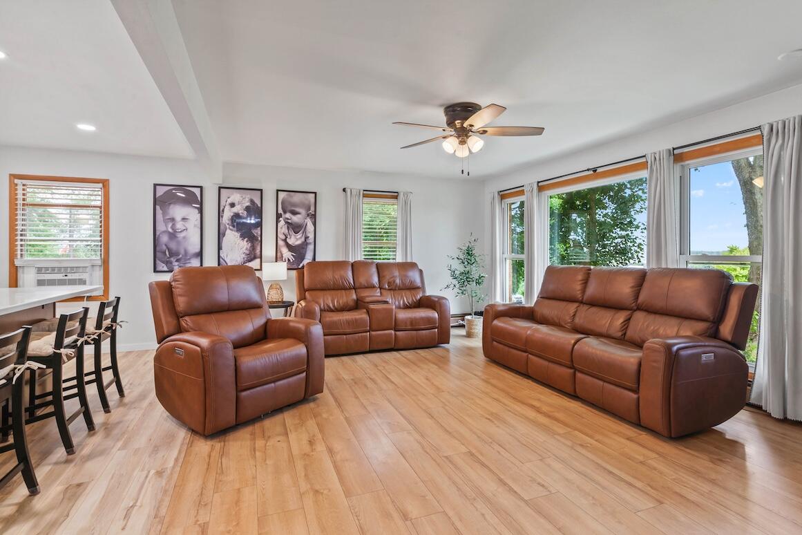 N768 Second Street Road Emmet, WI 53098 - Photo 19 of 40 Living 2