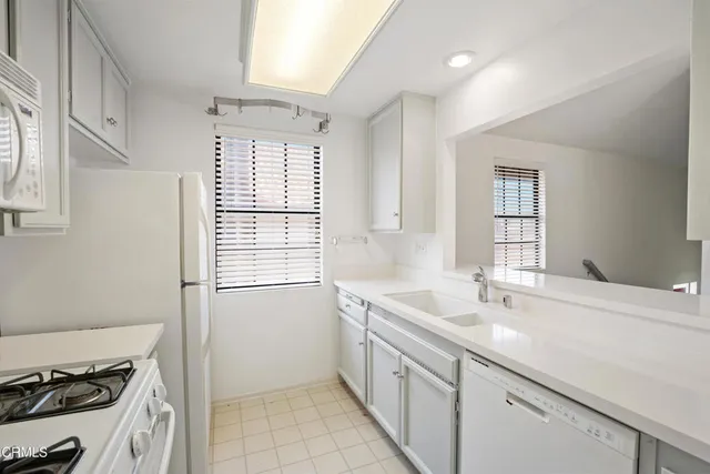 $799,000 | 4476 Antigua Way, Oxnard, CA 93035