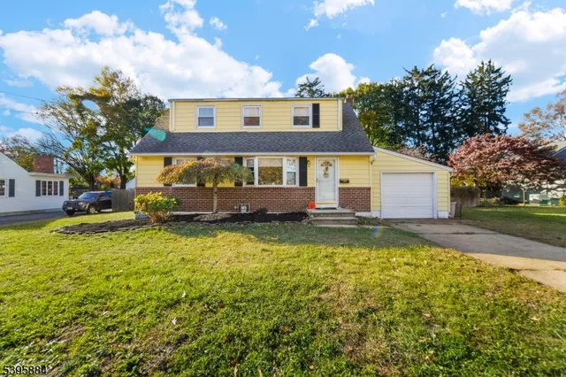 $450,000 | 73 Broadway, Freehold, NJ 07728