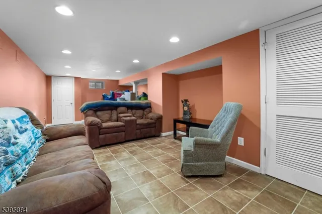 $450,000 | 73 Broadway, Freehold, NJ 07728