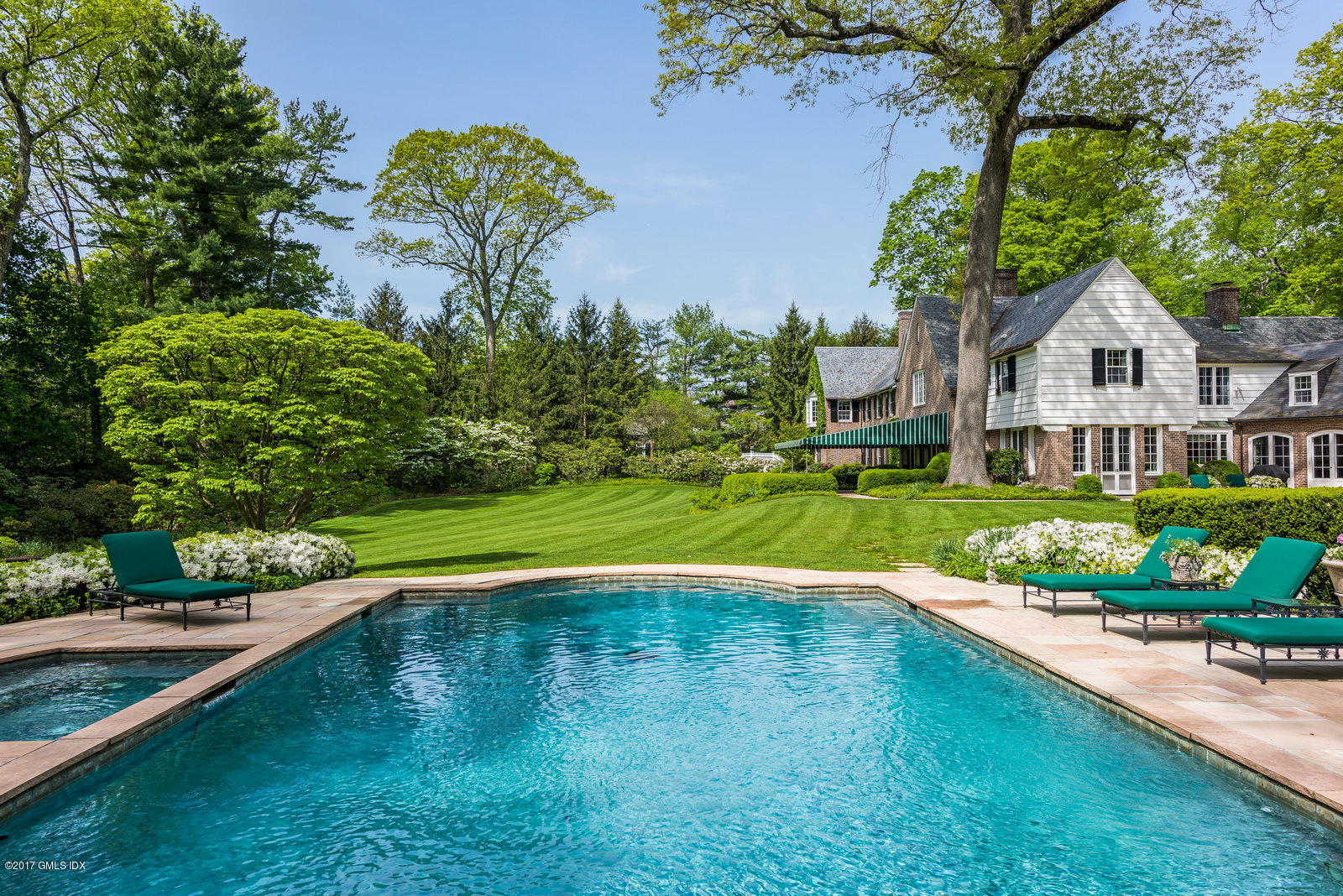25 Midwood Road Greenwich, CT 06830 - Photo 19 of 28 25 Midwood Rd 05-2017 EXT 13 - WEB