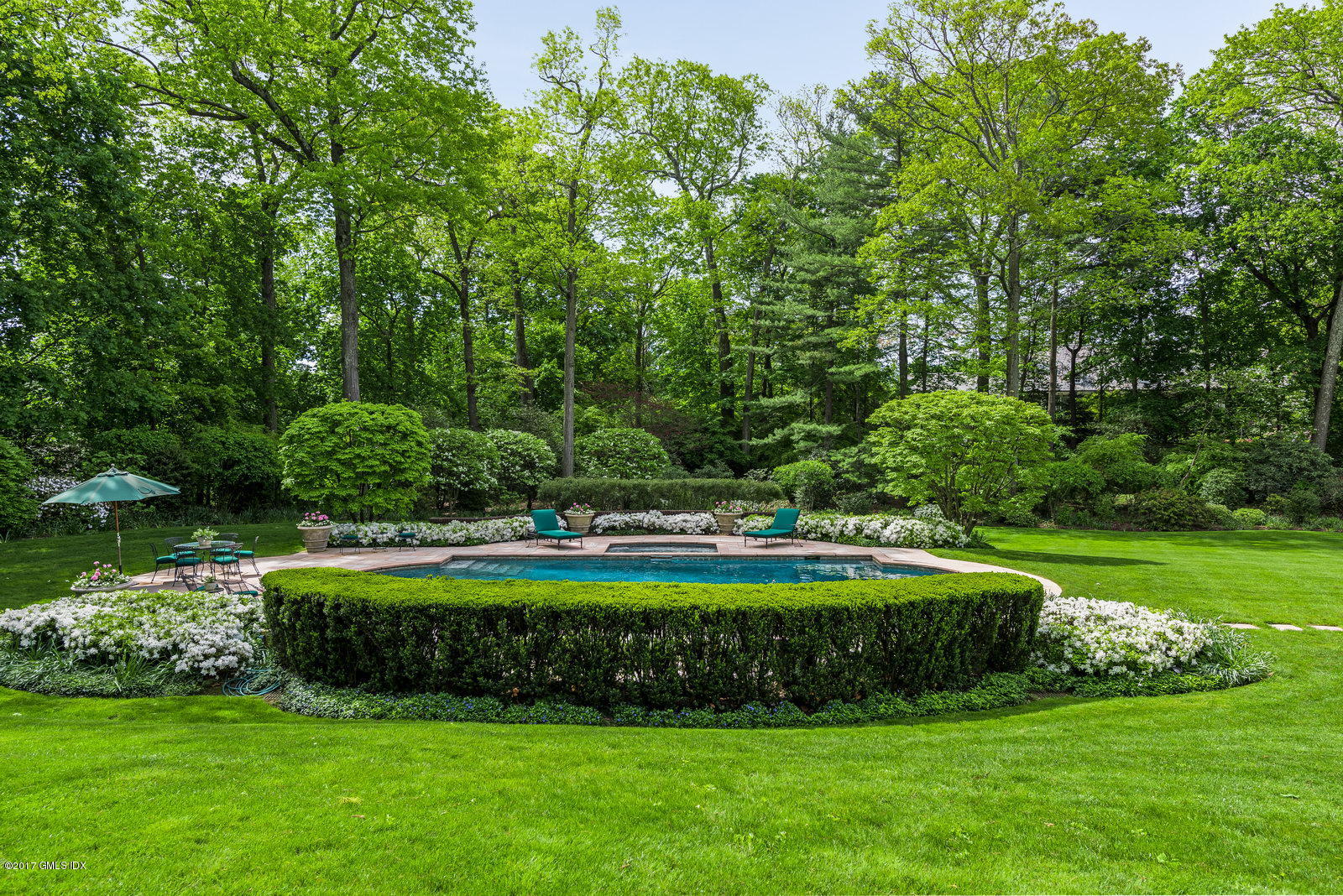 25 Midwood Road Greenwich, CT 06830 - Photo 21 of 28 25 Midwood Rd 05-2017 EXT 15 - WEB