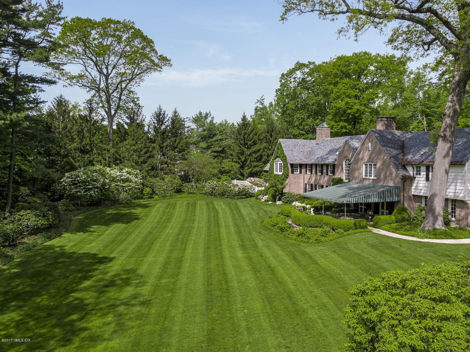 25 Midwood Road Greenwich, CT 06830 - Photo 26 of 28 25 Midwood Rd 05-2017 EXT 32 - WEB