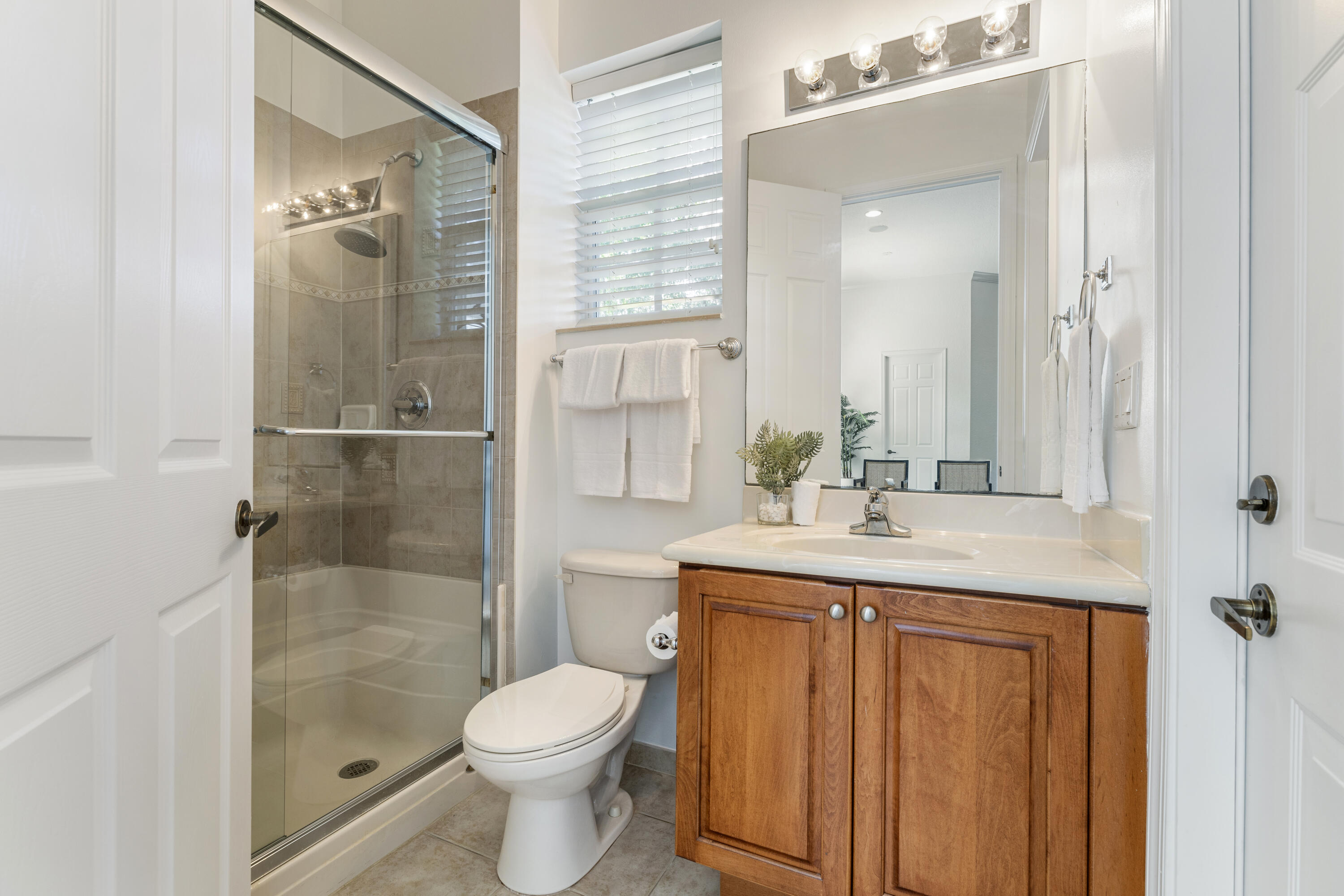 105 Via Bosque Jupiter, FL 33458 - Photo 12 of 34 4D67A6FD-4150-4220-819D-BD419D3740F7