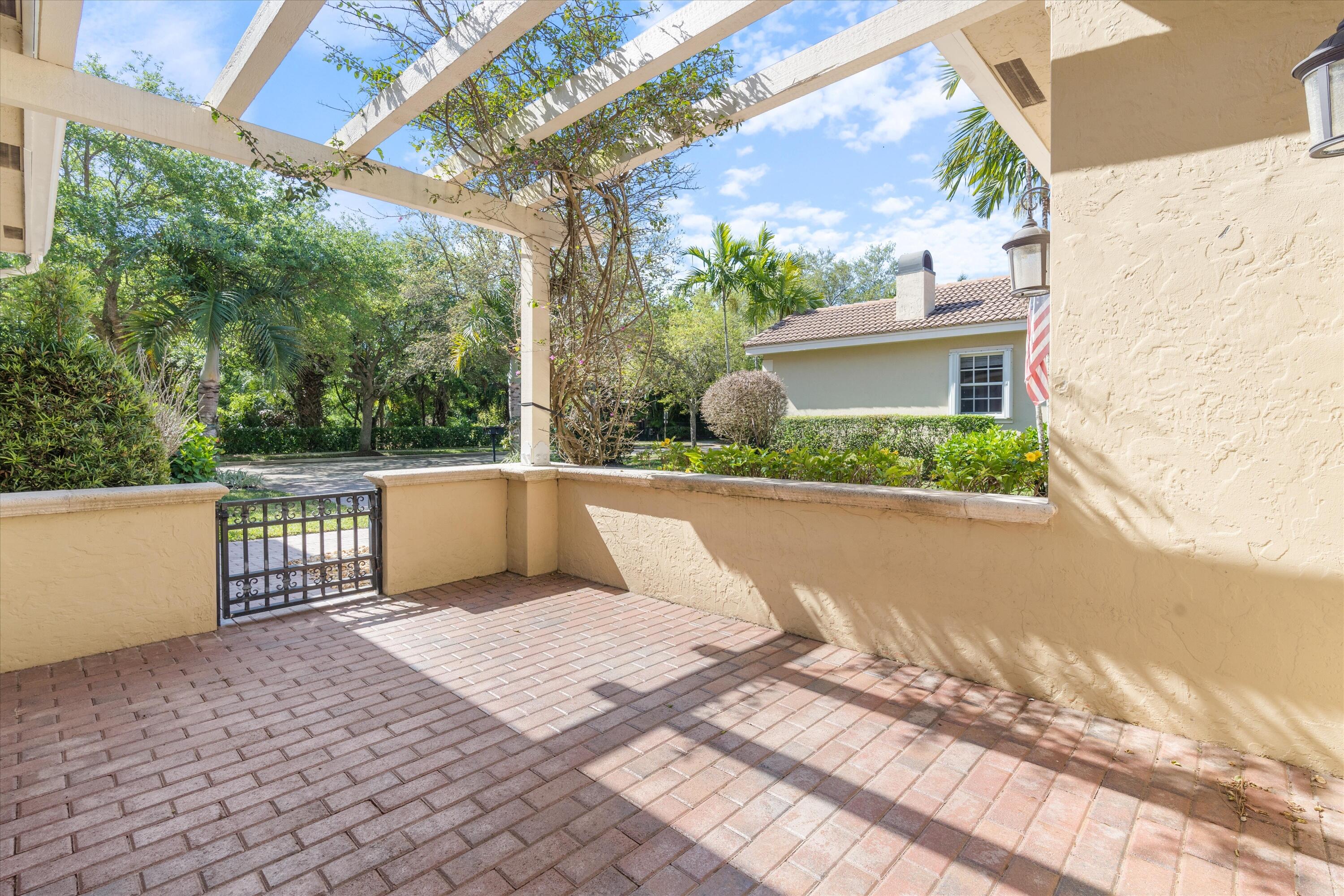 105 Via Bosque Jupiter, FL 33458 - Photo 29 of 34 606D152E-2D17-4E2F-962D-ABC94B274D83