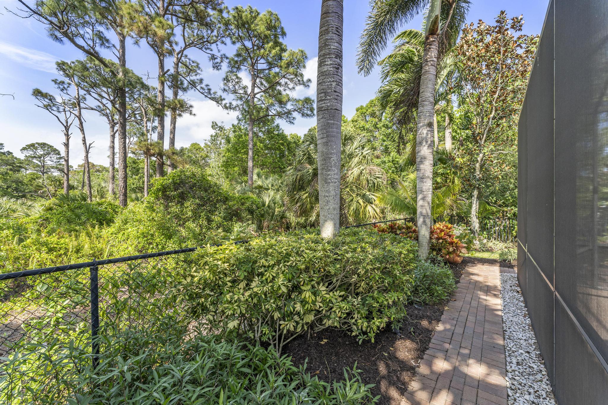 105 Via Bosque Jupiter, FL 33458 - Photo 30 of 34 A18CAF9C-5FD4-488A-B172-D134832D533D