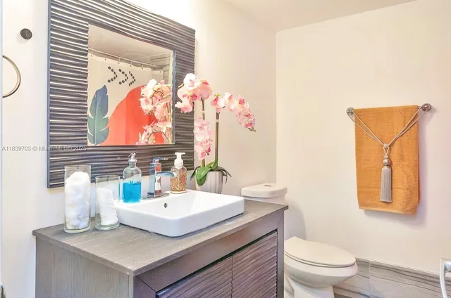 $259,900 | 3001 North Oakland Forest Drive, Unit 301, Oakland Park, FL 33309