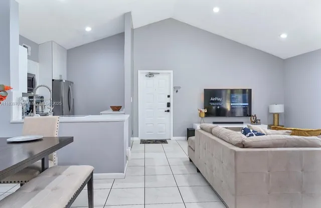 $259,900 | 3001 North Oakland Forest Drive, Unit 301, Oakland Park, FL 33309