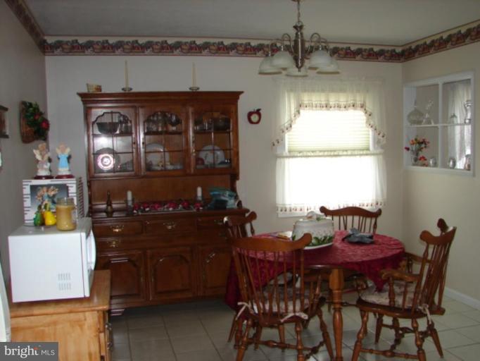 7813 Shellye Road Glen Burnie, MD 21060 - Photo 5 of 17 Dining Room