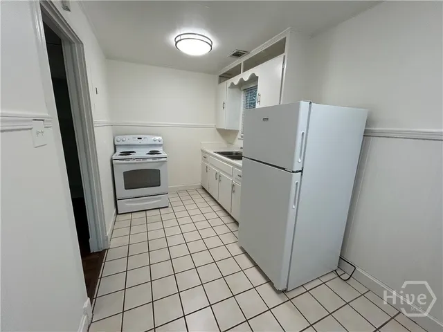 $1,500 | 1506 East 50th Street, Savannah, GA 31404