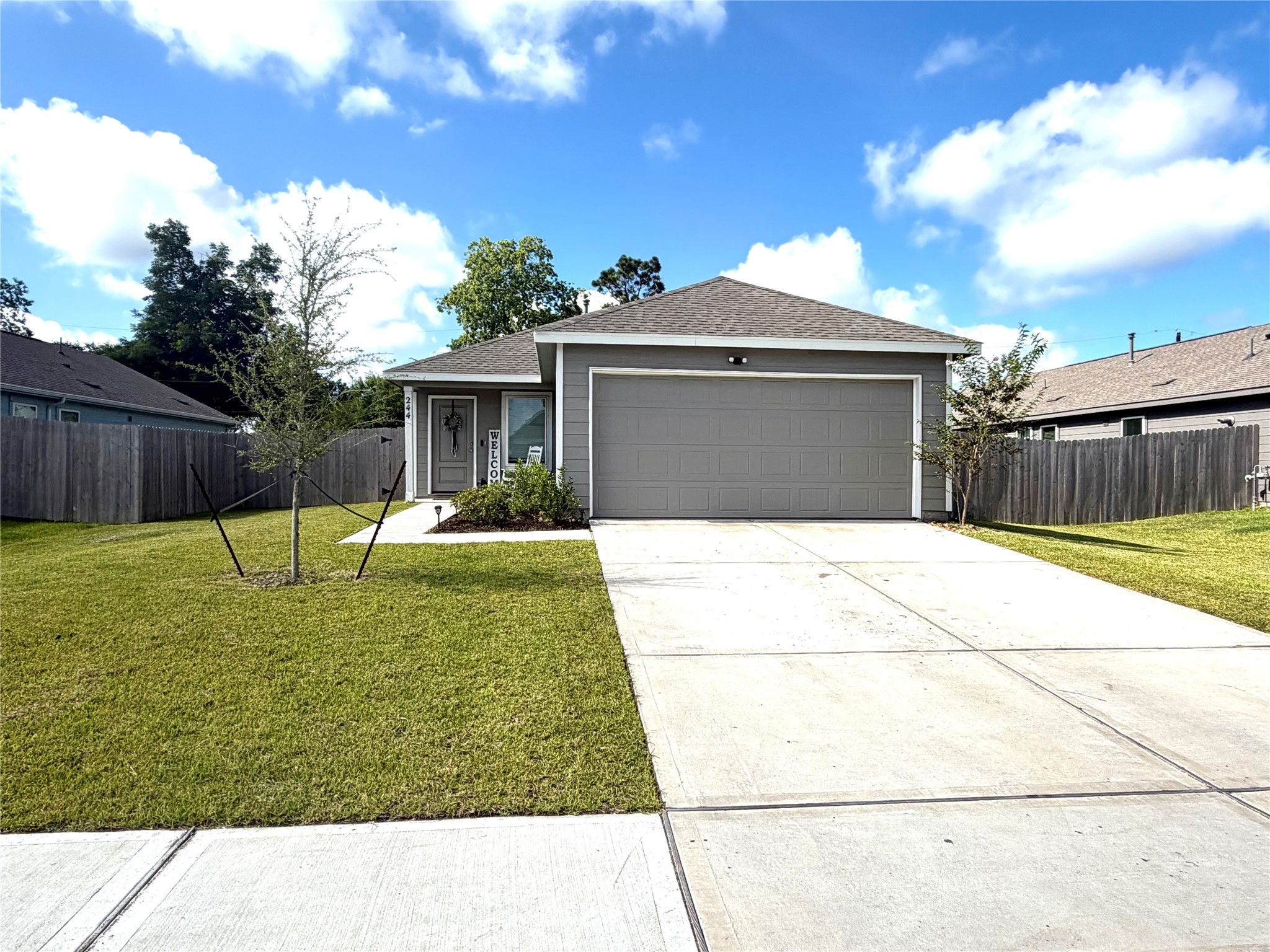 244 Houston Street Angleton, TX 77515 - Photo 2 of 15