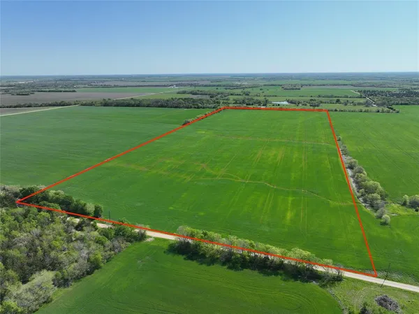 $428,608 | 1 County Road 26850, Honey Grove, TX 75446