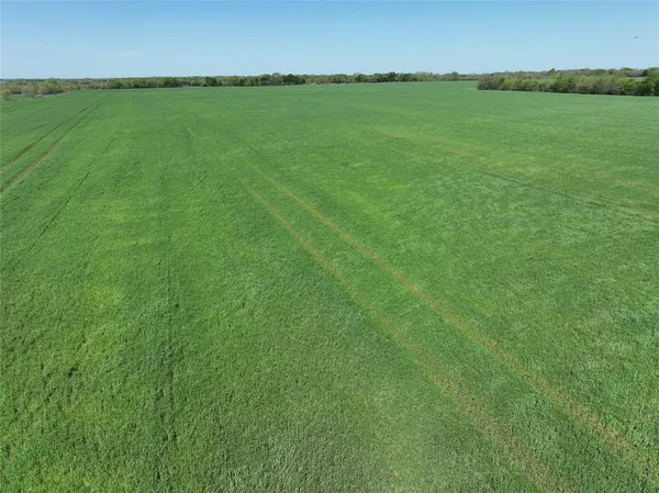 $428,608 | 1 County Road 26850, Honey Grove, TX 75446