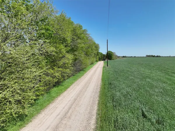 $428,608 | 1 County Road 26850, Honey Grove, TX 75446