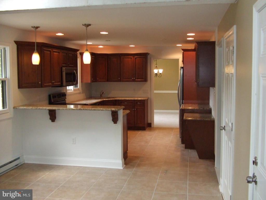 285 Willow Road Lancaster, PA 17601 - Photo 8 of 46 Gallery Image 8