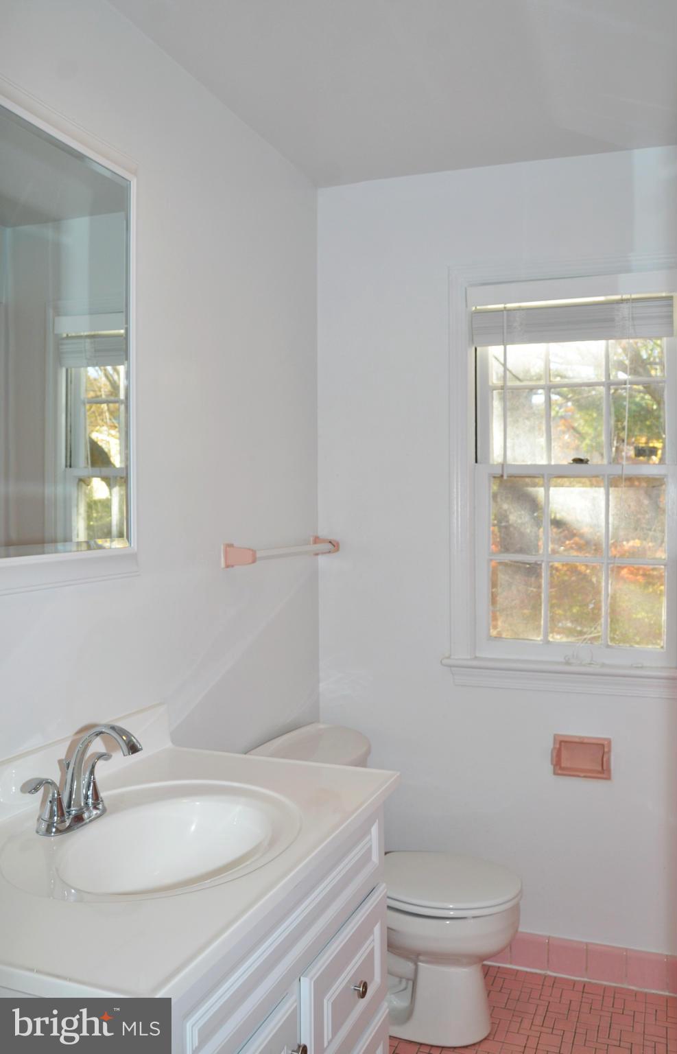 5512 Jordan Road Bethesda, MD 20816 - Photo 23 of 30 Bath