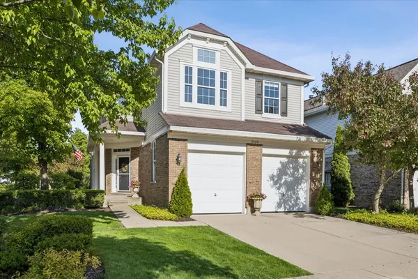 $575,000 | 2409 Meadowbrook Lane, Westchester, IL 60154