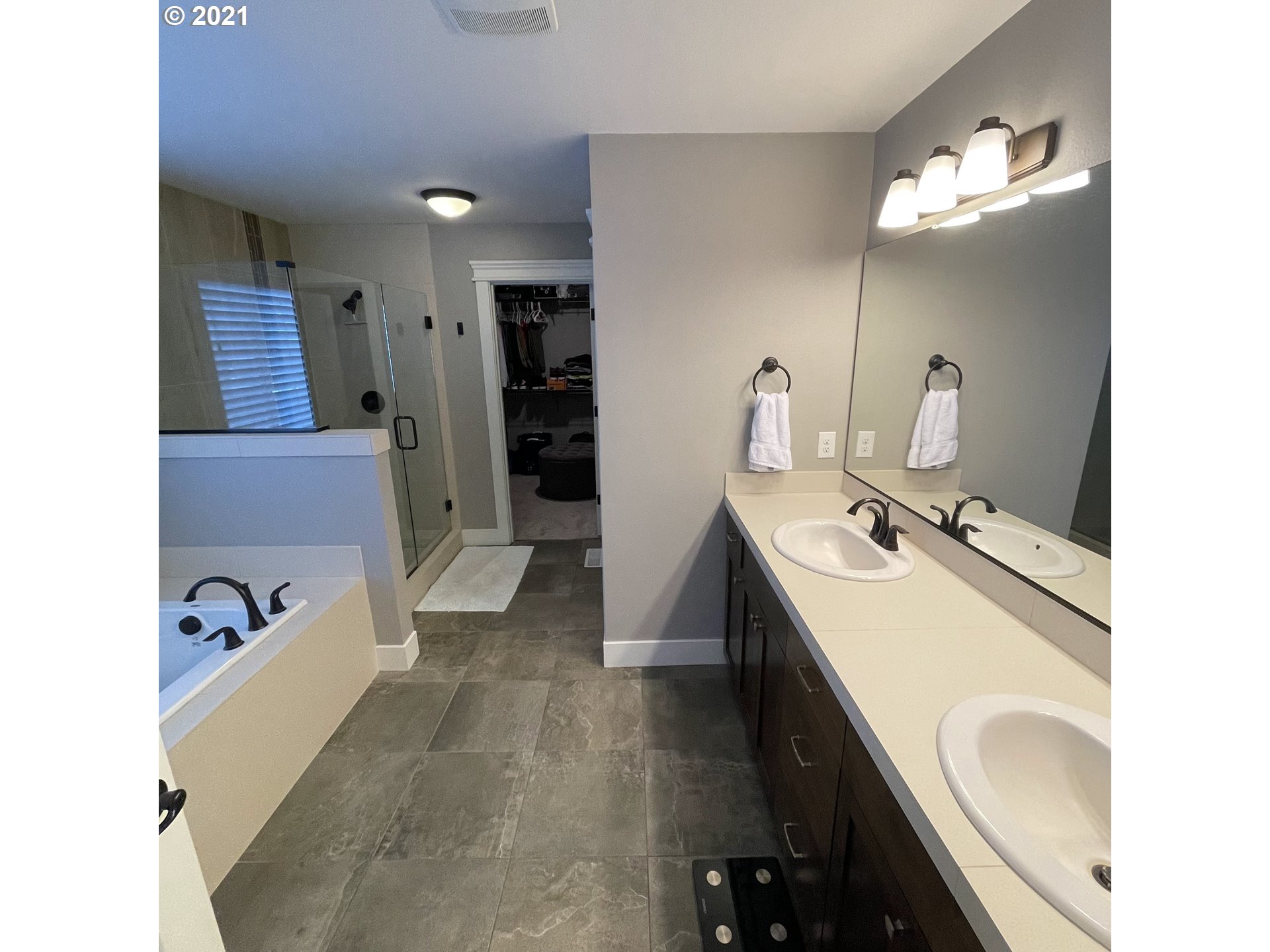4552 North 9th Street Ridgefield, WA 98642 - Photo 23 of 29 a bathroom with a sink double vanity