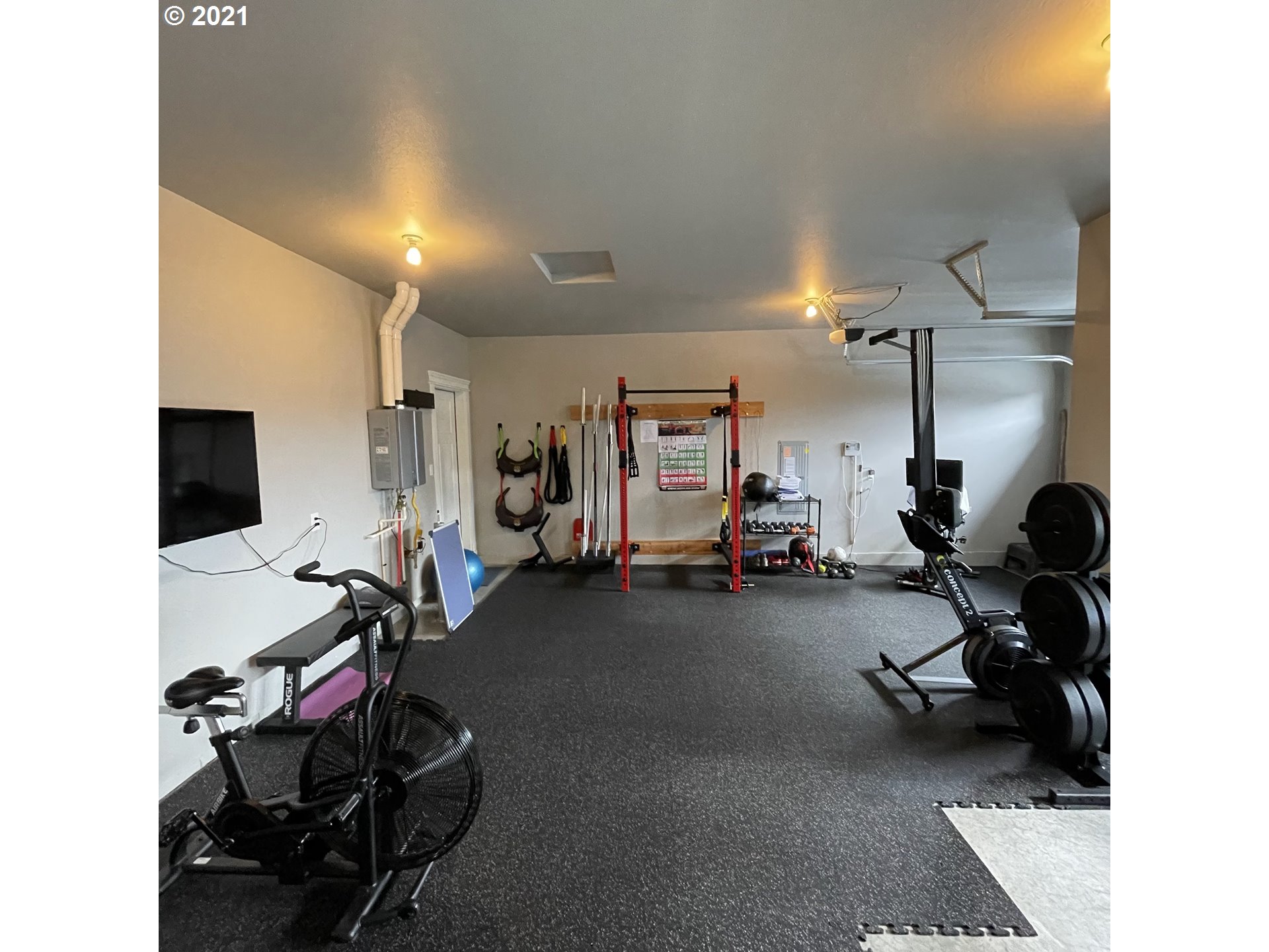 4552 North 9th Street Ridgefield, WA 98642 - Photo 26 of 29 a view of a room with gym equipment