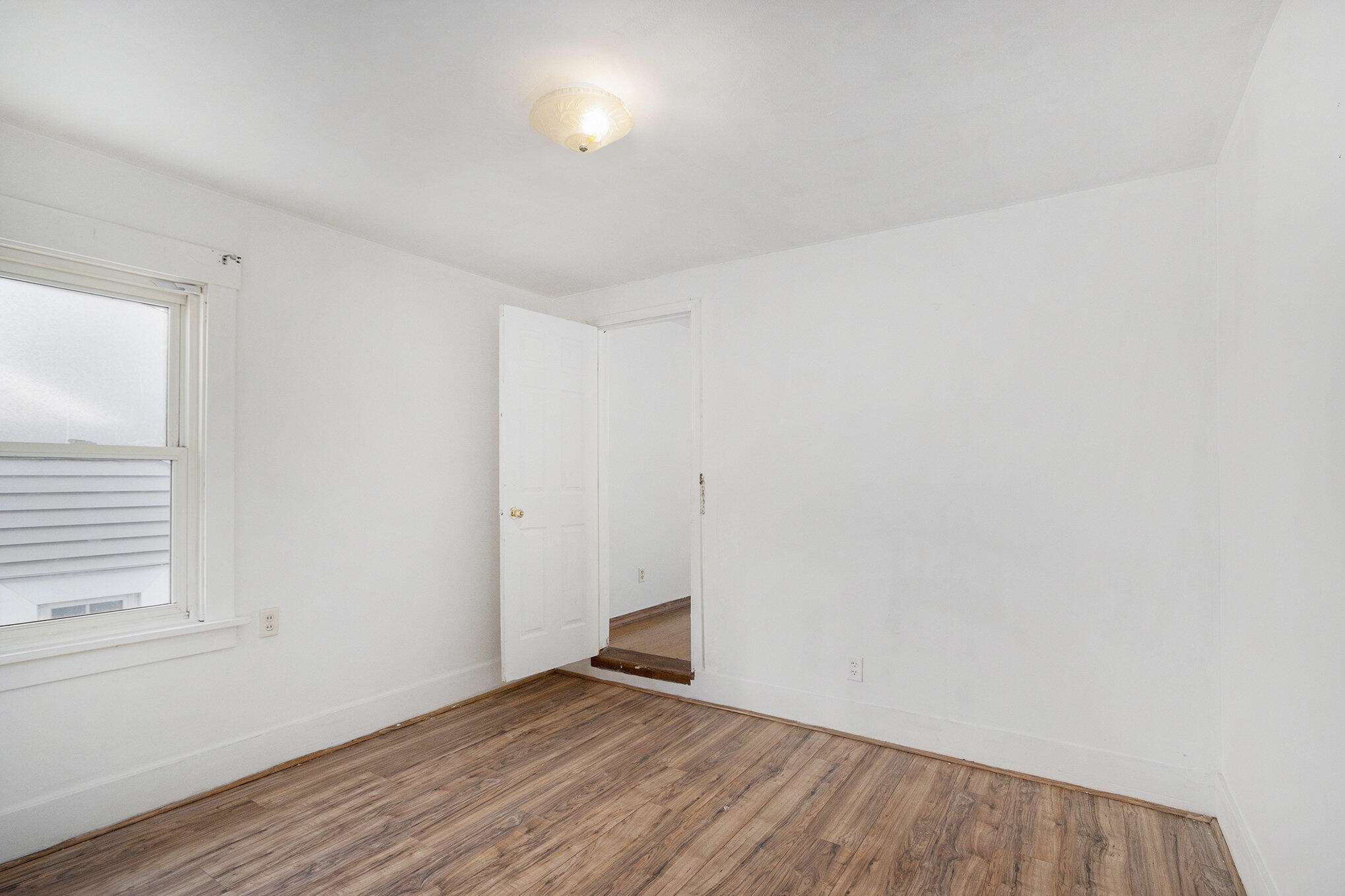 446 24th Street North Springfield, MI 49037 - Photo 11 of 18 011_file_970