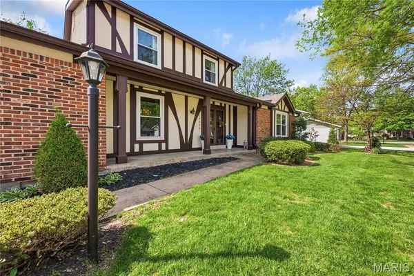 $530,000 | 14894 Pheasant Hill Court, Chesterfield, MO 63017