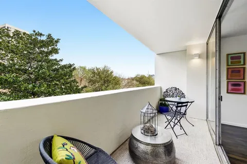 $425,000 | 3701 Turtle Creek Boulevard, Unit 3D, Dallas, TX 75219