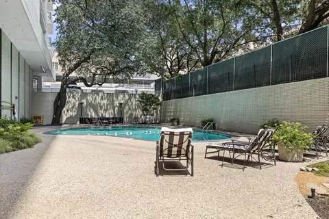 $425,000 | 3701 Turtle Creek Boulevard, Unit 3D, Dallas, TX 75219