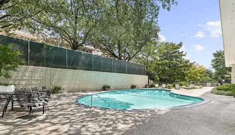 $425,000 | 3701 Turtle Creek Boulevard, Unit 3D, Dallas, TX 75219