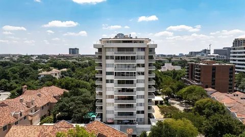 $425,000 | 3701 Turtle Creek Boulevard, Unit 3D, Dallas, TX 75219