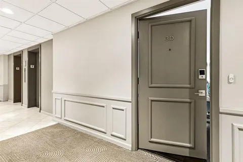 $425,000 | 3701 Turtle Creek Boulevard, Unit 3D, Dallas, TX 75219