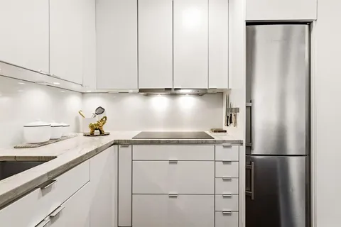 $425,000 | 3701 Turtle Creek Boulevard, Unit 3D, Dallas, TX 75219