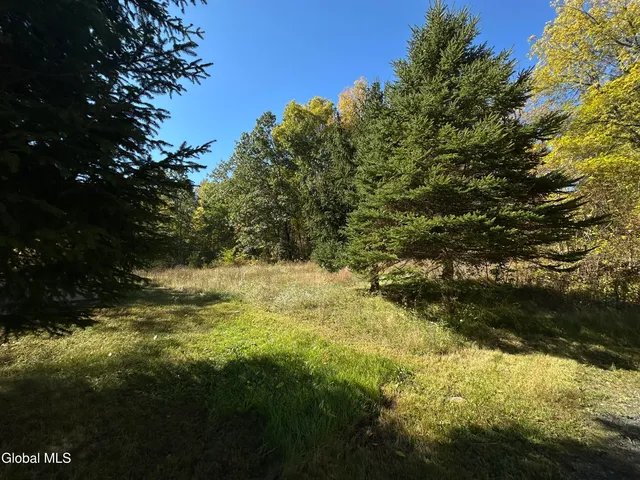 $304,900 | 273 Gansevoort Road, Moreau, NY 12831