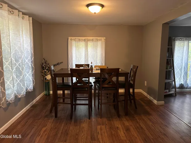 $304,900 | 273 Gansevoort Road, Moreau, NY 12831