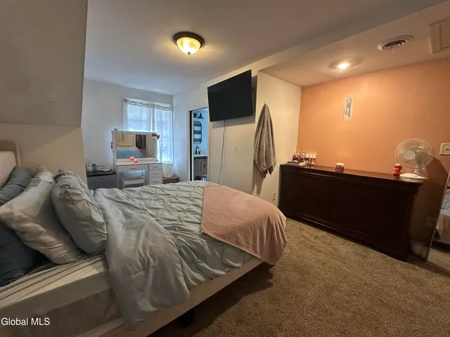 $304,900 | 273 Gansevoort Road, Moreau, NY 12831