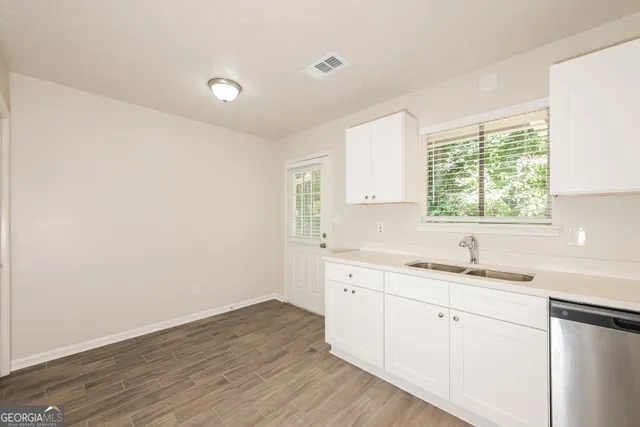 $2,050 | 3417 Little Beth Court, Decatur, GA 30034