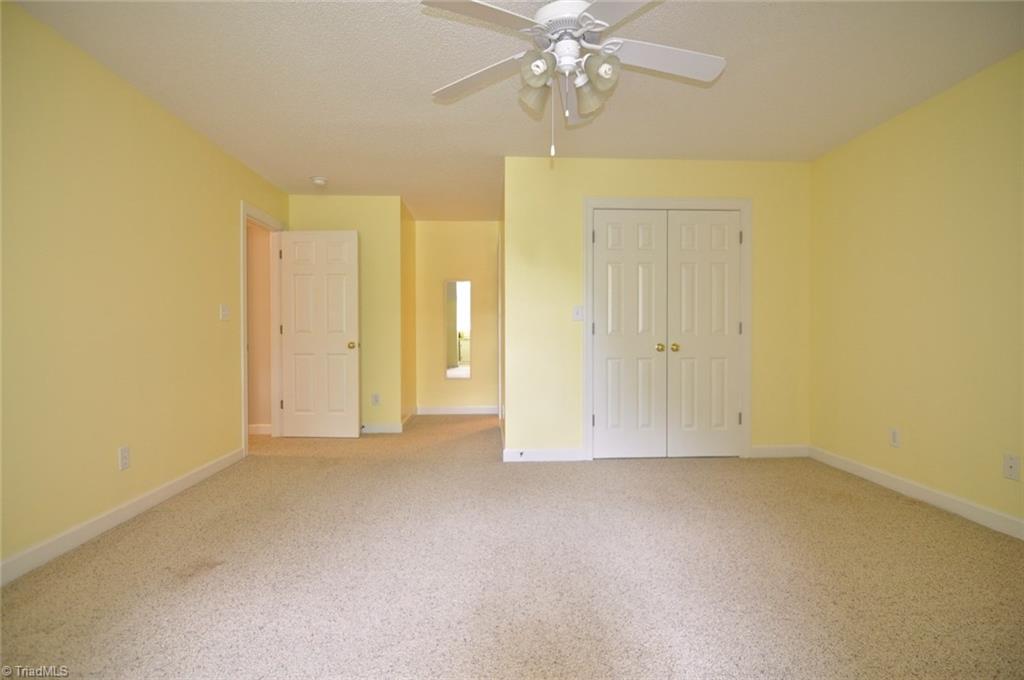 484 Hartman Road Winston-Salem, NC 27127 - Photo 24 of 30 Upstairs bedroom 3 with private bath