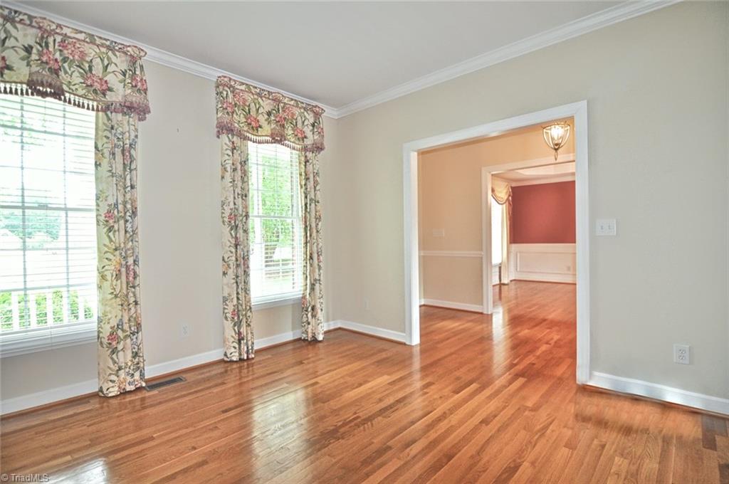 484 Hartman Road Winston-Salem, NC 27127 - Photo 9 of 30 Formal Sitting Room