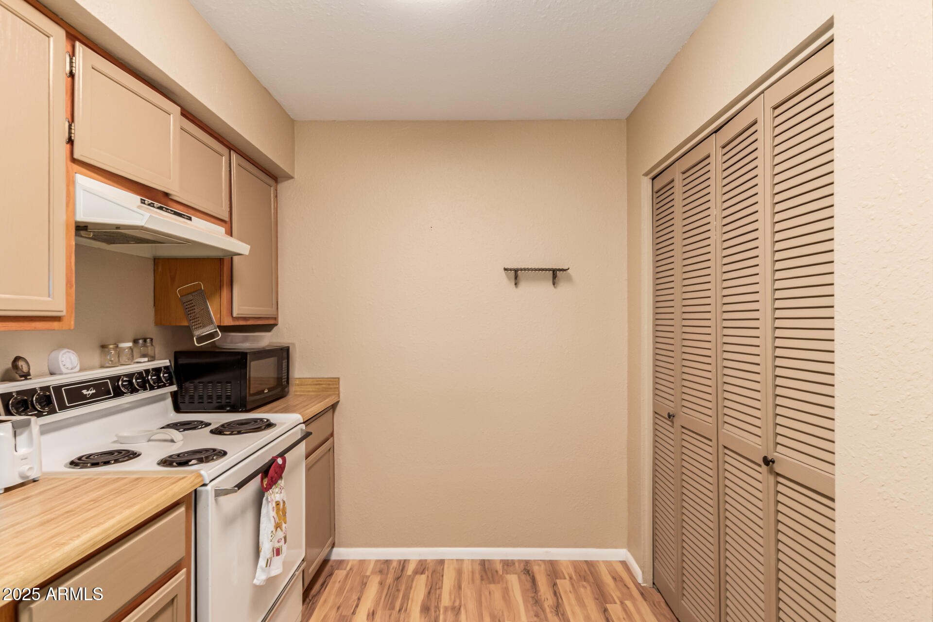 3270 South Goldfield Road, Unit 606 Apache Junction, AZ 85119 - Photo 18 of 31 18 - Goldfield