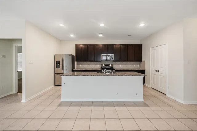 $2,245 | 2516 Pearl Court, Texas City, TX 77591