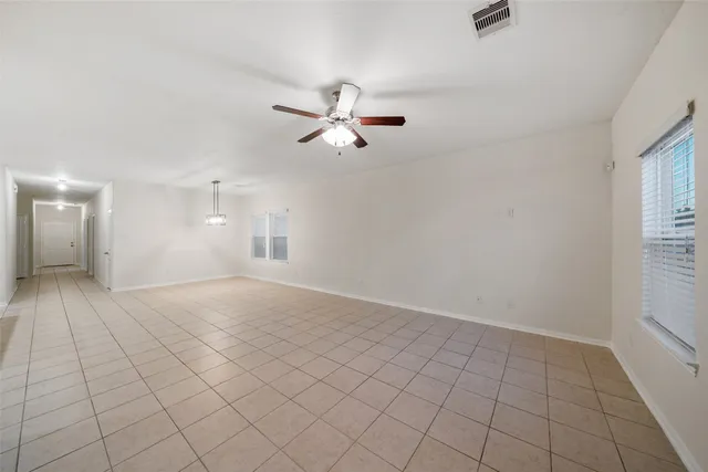 $2,245 | 2516 Pearl Court, Texas City, TX 77591