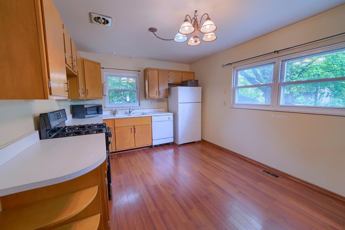 365 North Stygler Road Columbus, OH 43230 - Photo 6 of 29
