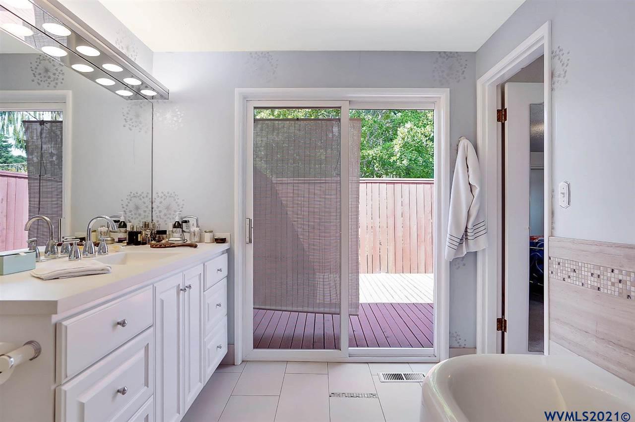 175 Oak Villa Road Dallas, OR 97338 - Photo 15 of 33 Gallery Image 15