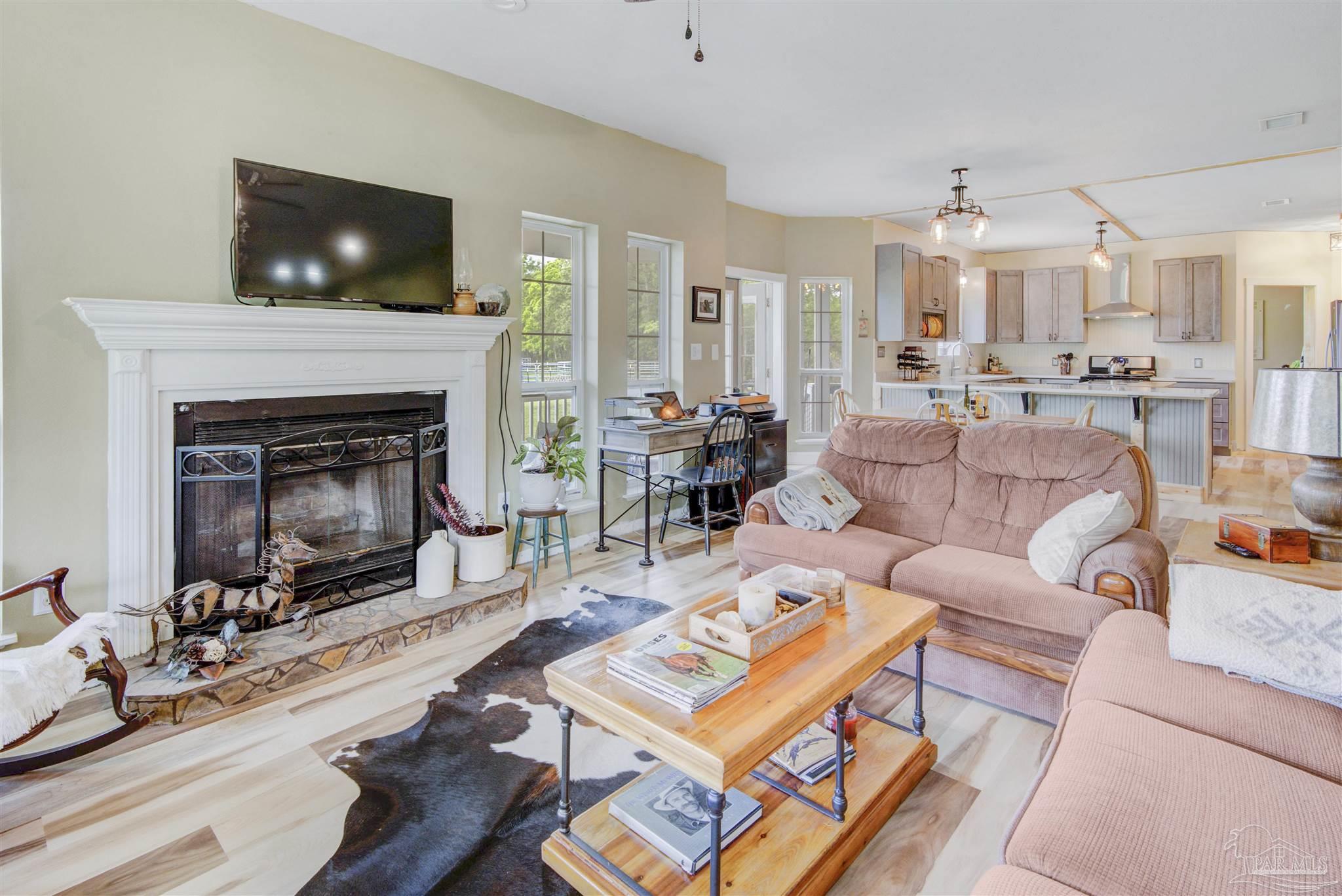 6251 Mary Kitchens Road Milton, FL 32583 - Photo 13 of 34