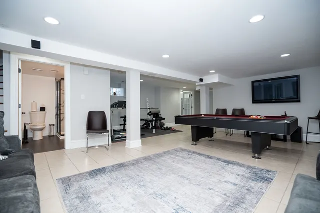 $749,900 | 10656 South Oakley Avenue, Chicago, IL 60643